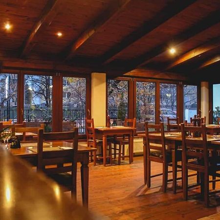 Il Galeone Hotel Stupava Exterior photo